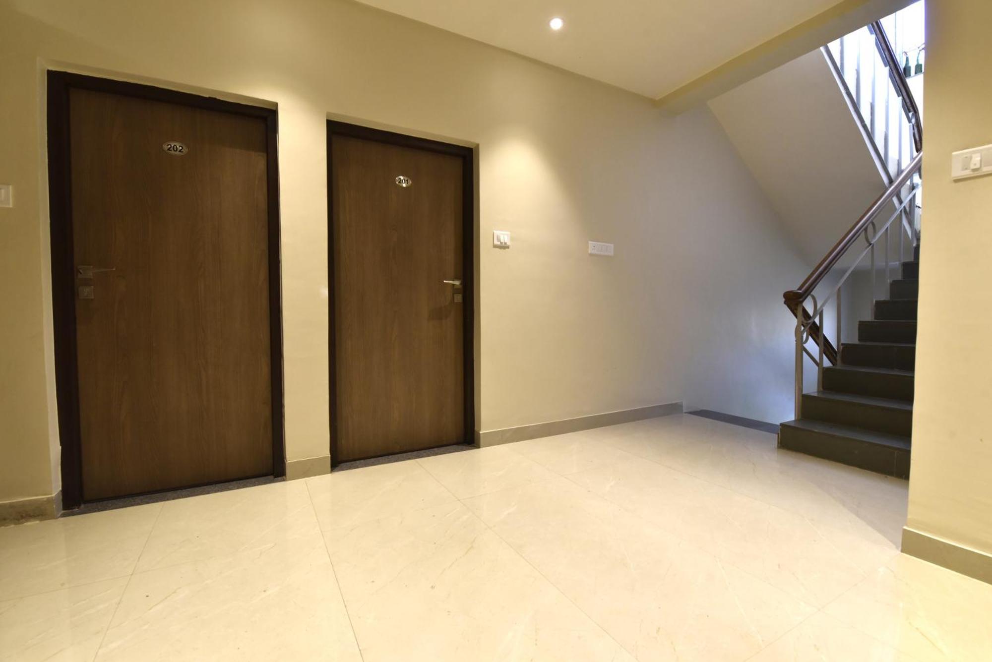 Bunglow 14, Rooms With Balcony 卜山 外观 照片
