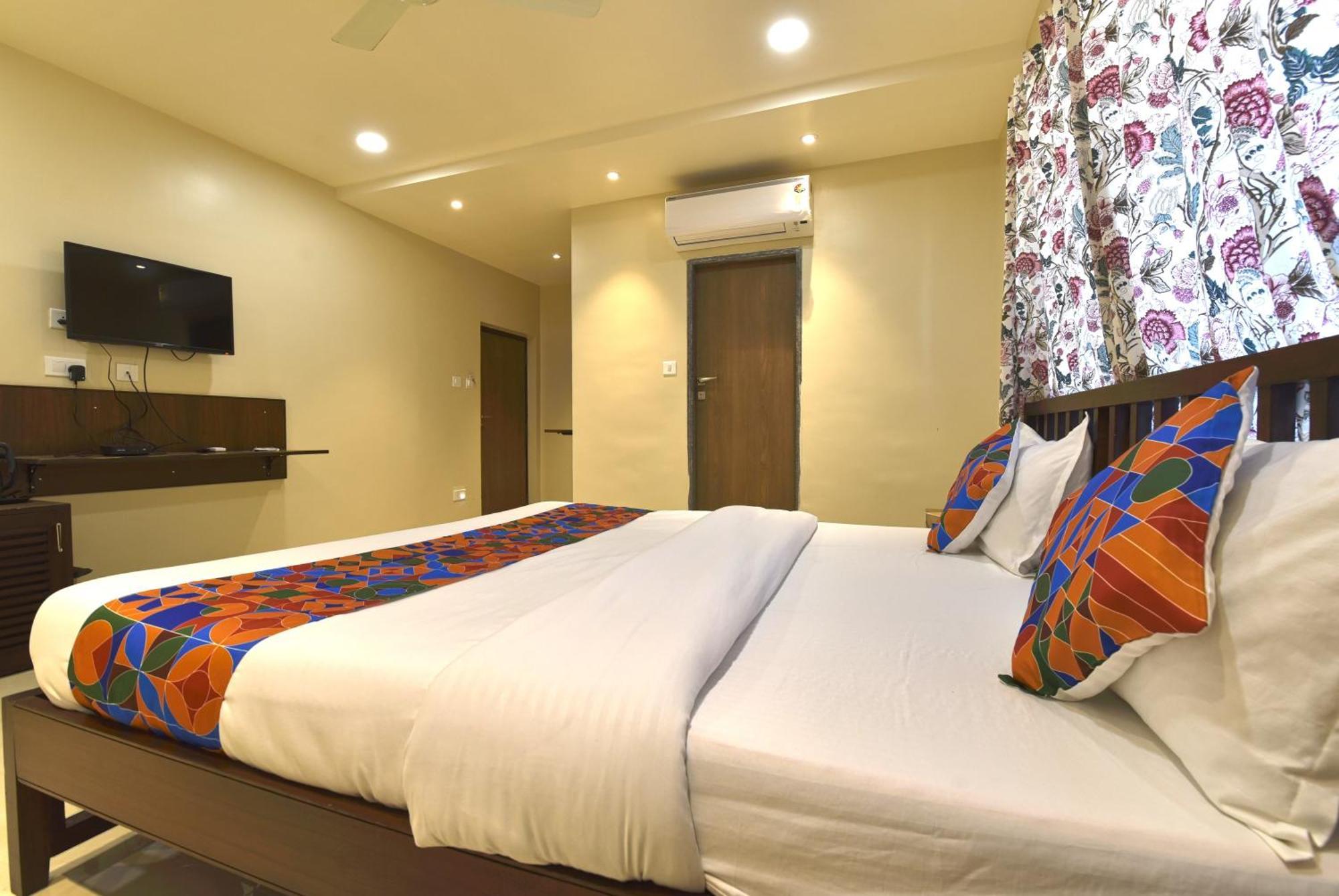 Bunglow 14, Rooms With Balcony 卜山 外观 照片