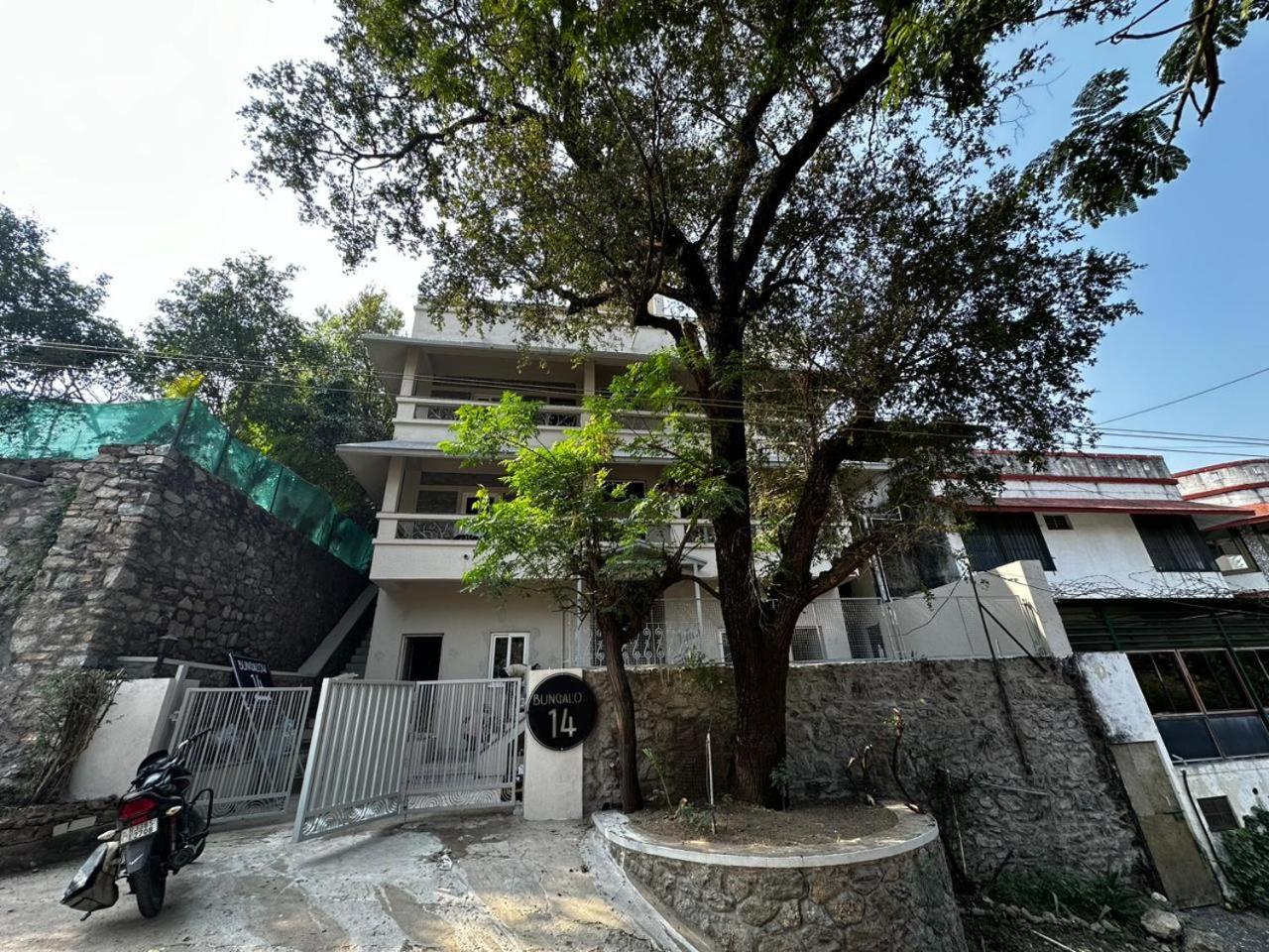 Bunglow 14, Rooms With Balcony 卜山 外观 照片