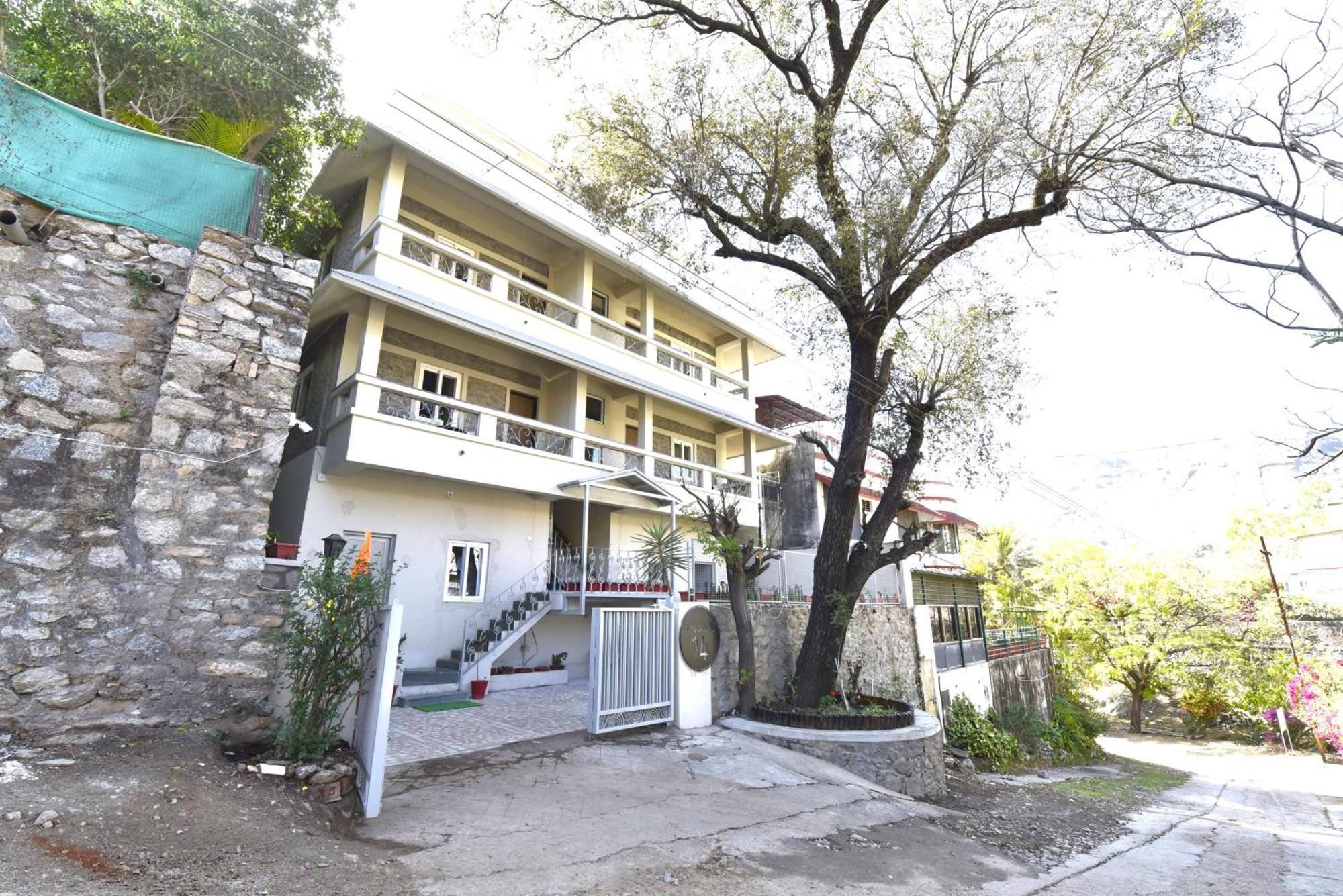 Bunglow 14, Rooms With Balcony 卜山 外观 照片