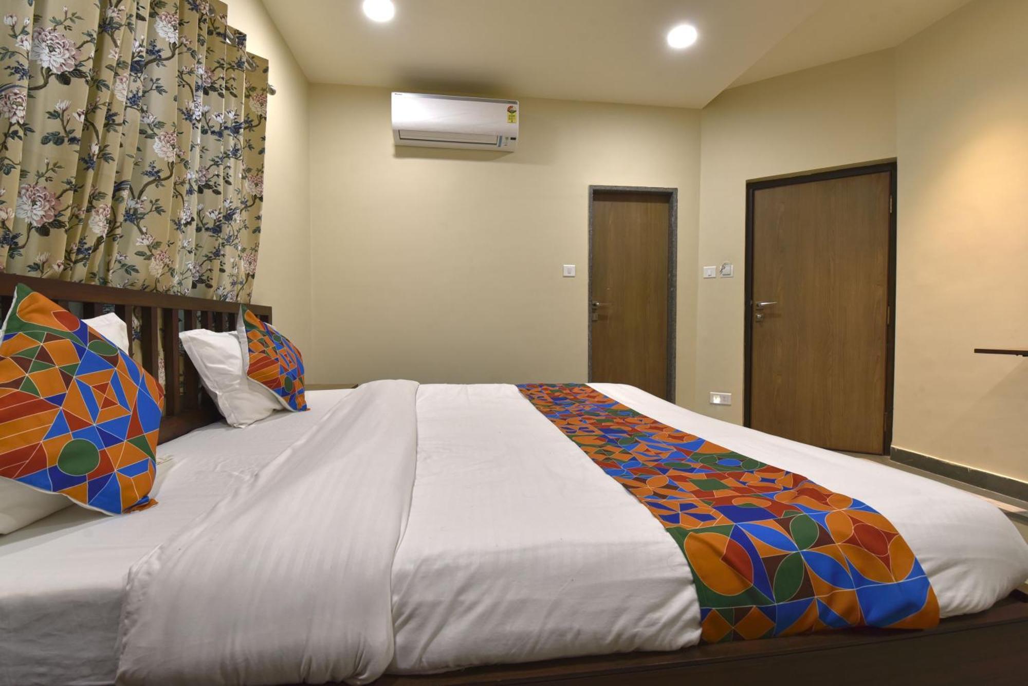 Bunglow 14, Rooms With Balcony 卜山 外观 照片