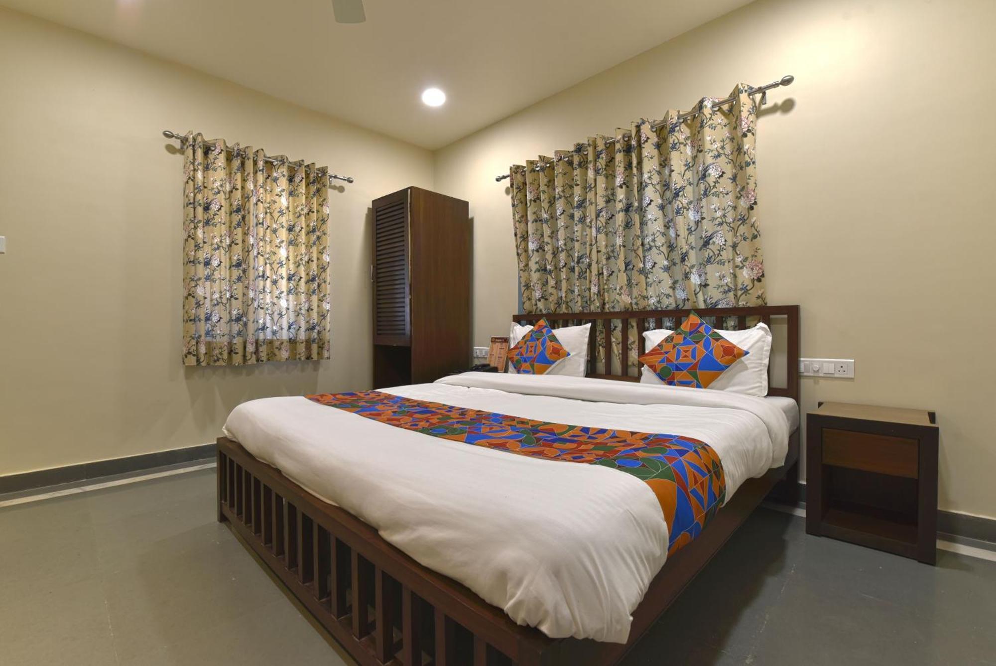 Bunglow 14, Rooms With Balcony 卜山 外观 照片