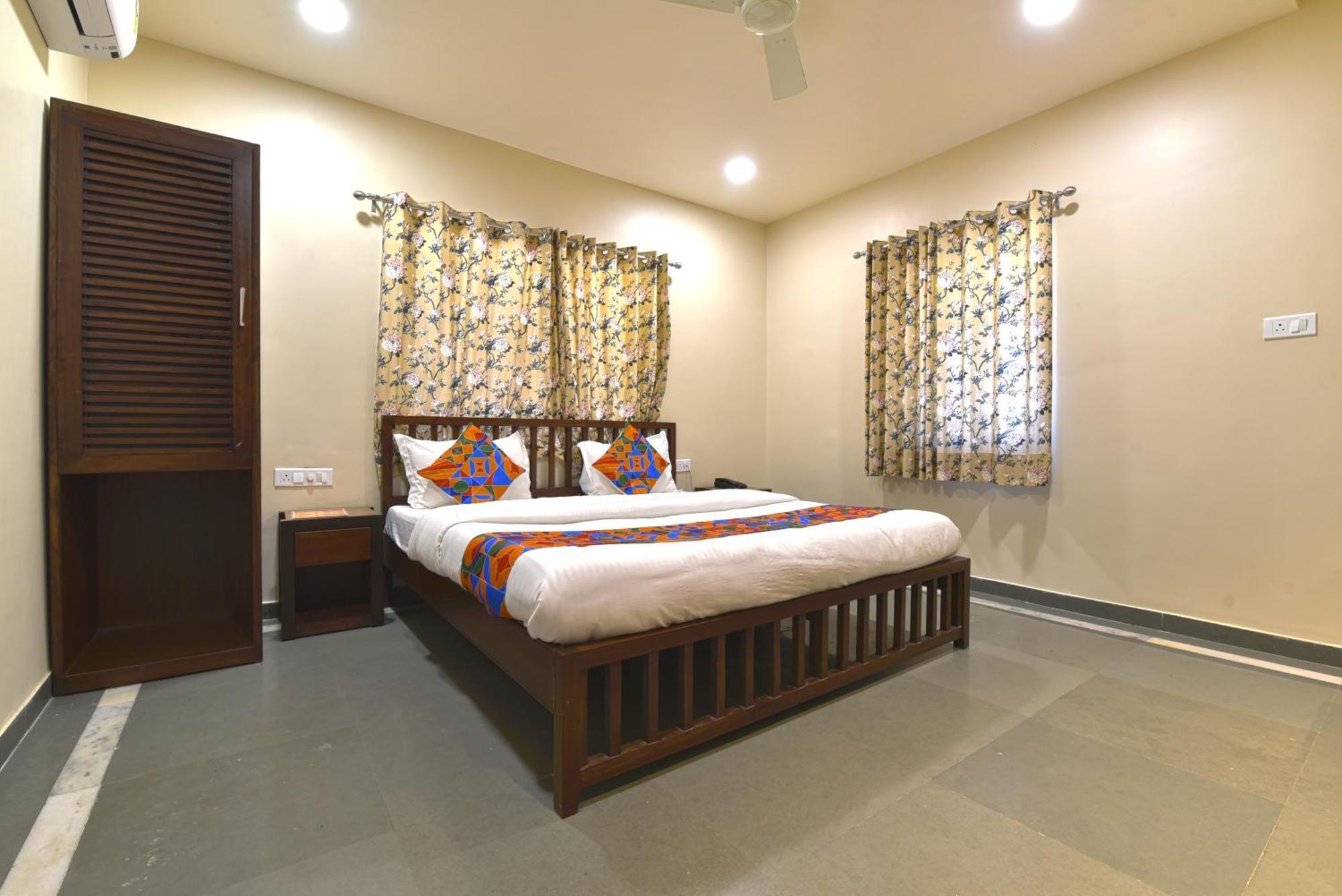 Bunglow 14, Rooms With Balcony 卜山 外观 照片